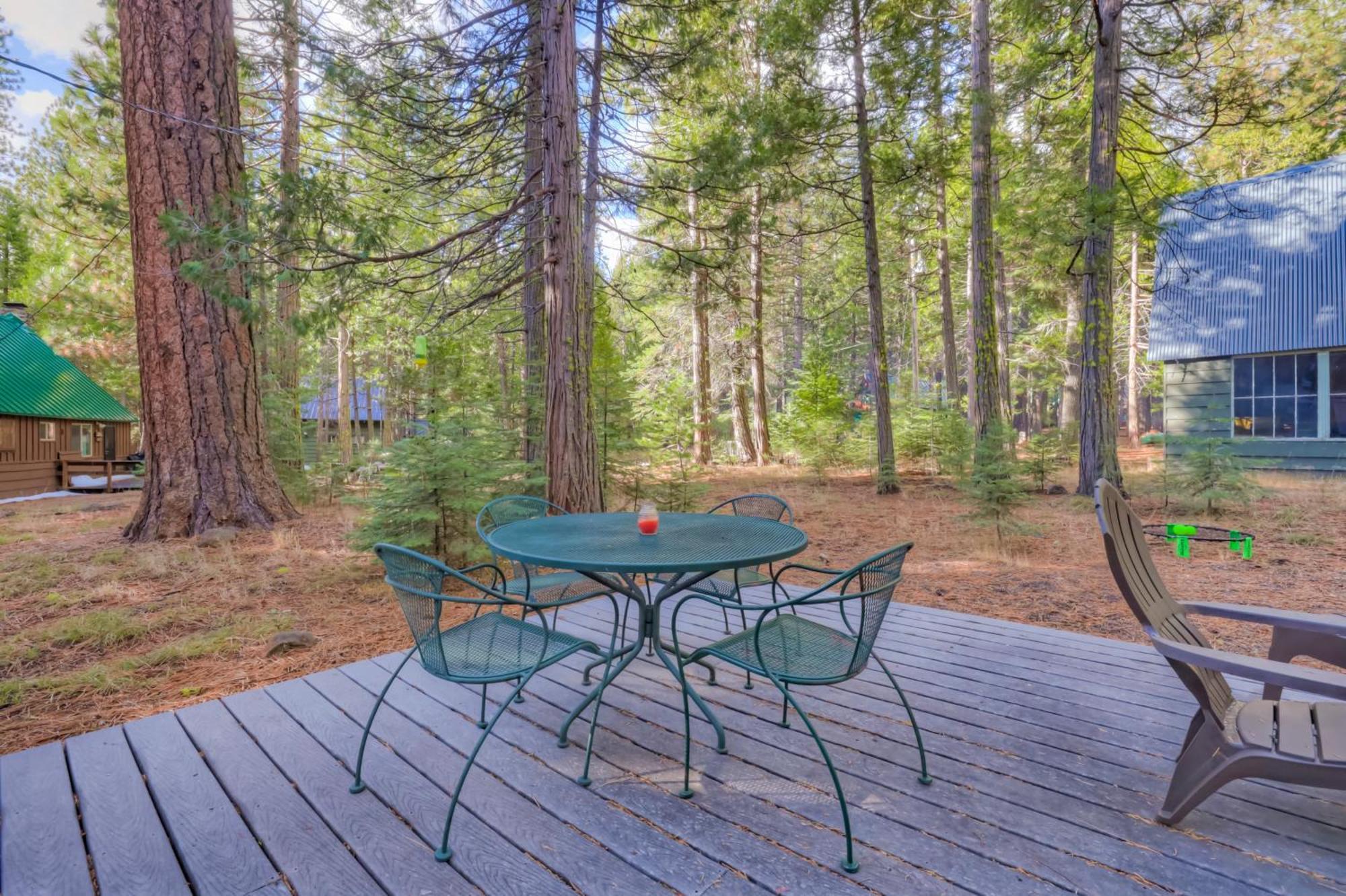 Spacious Classic Cabin Retreat- Near Lassen Mill Creek 外观 照片