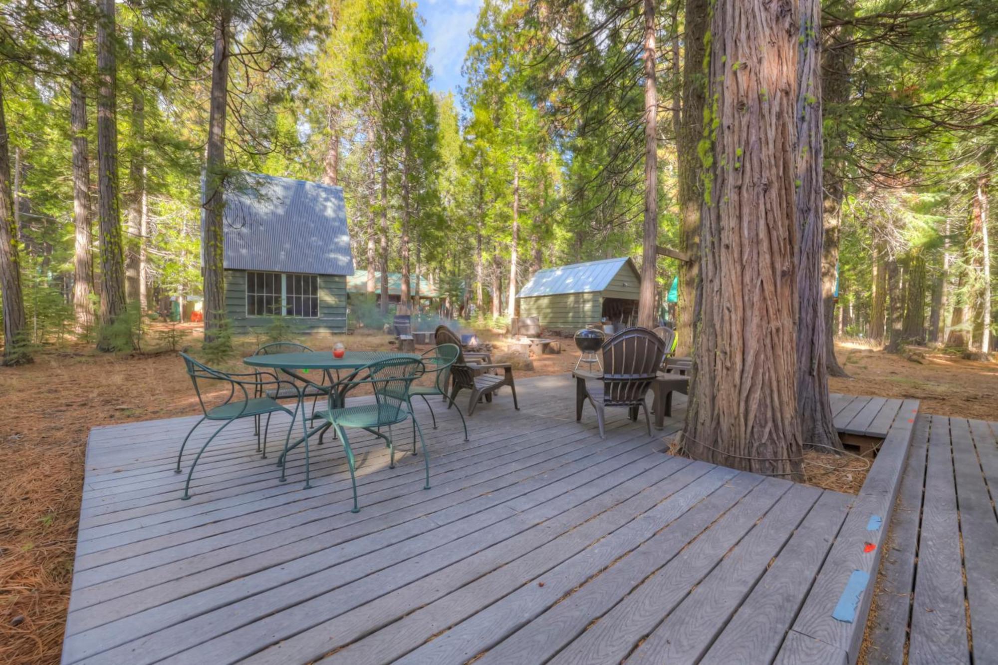 Spacious Classic Cabin Retreat- Near Lassen Mill Creek 外观 照片